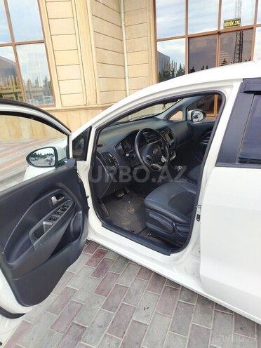 Kia Rio-8