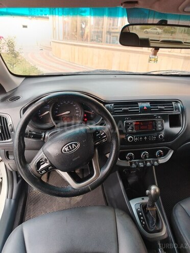 Kia Rio-9