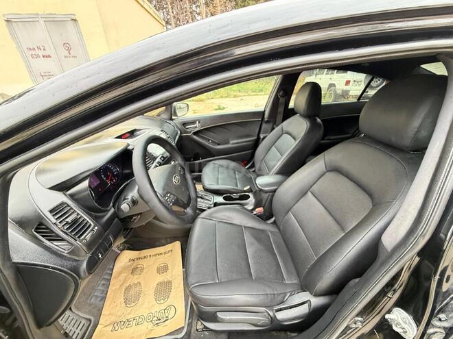 Kia Cerato-8
