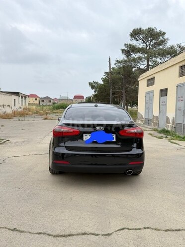 Kia Cerato-5