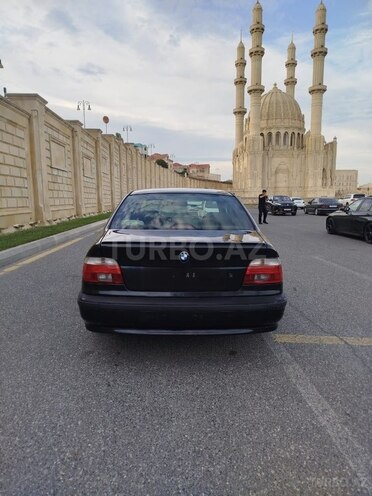 BMW 523-2