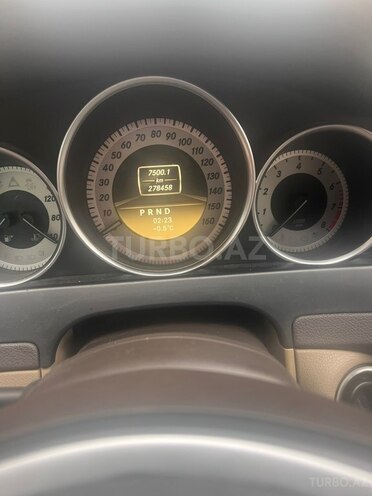 Mercedes C 250-11