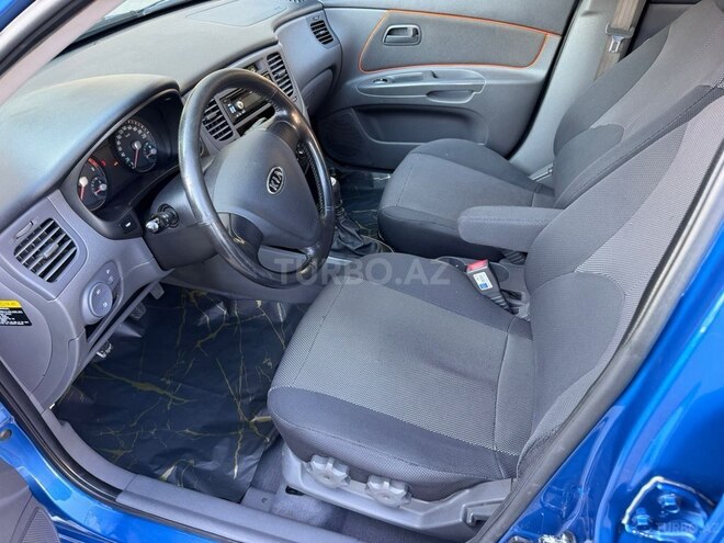 Kia Rio-12