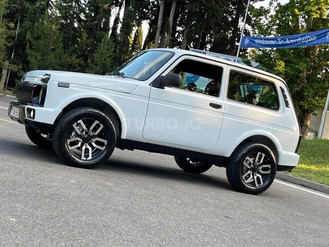 LADA (VAZ) Niva-3