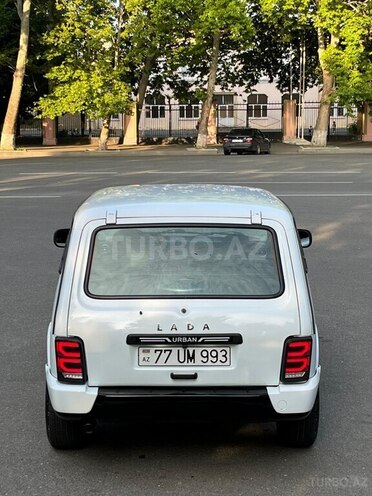 LADA (VAZ) Niva-8