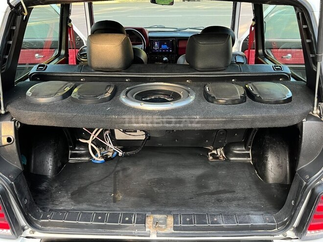 LADA (VAZ) Niva-11