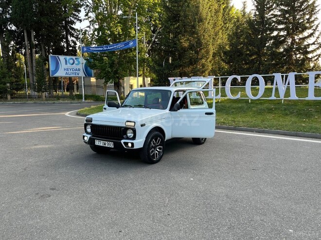 LADA (VAZ) Niva-15