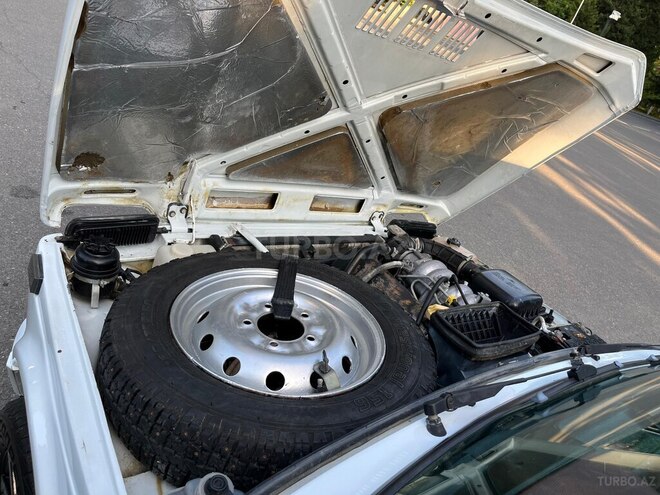 LADA (VAZ) Niva-18