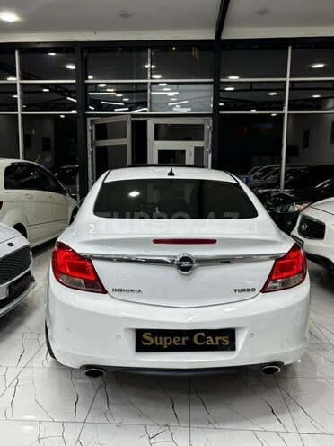 Opel Insignia-3