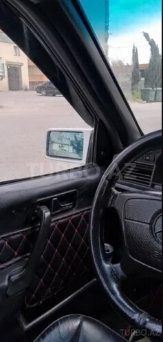 Mercedes 190-8