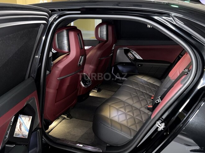 BMW 740-16