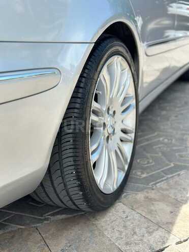 Mercedes E 240-3