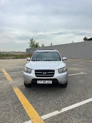 Hyundai Santa Fe-1
