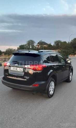 Toyota RAV4-3