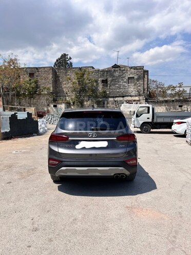 Hyundai Santa Fe-3