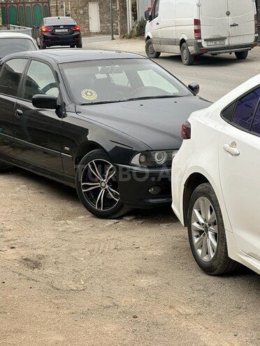 BMW 528-19