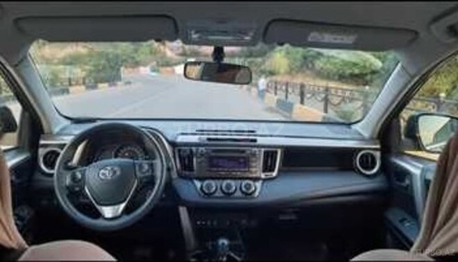 Toyota RAV4-5