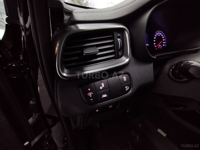 Kia Sorento-19