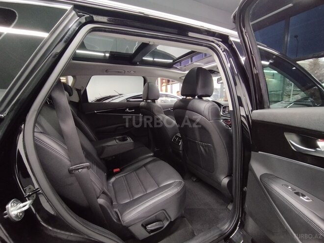 Kia Sorento-13