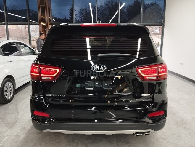 Kia Sorento-7