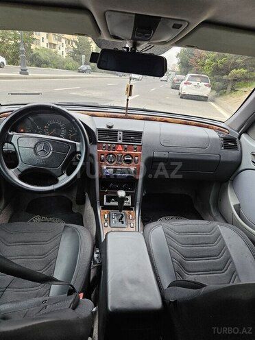 Mercedes C 240-8