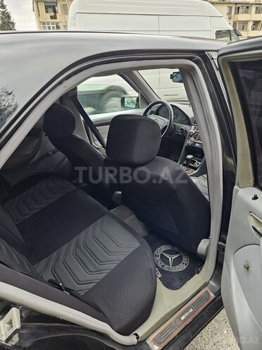 Mercedes C 240-11