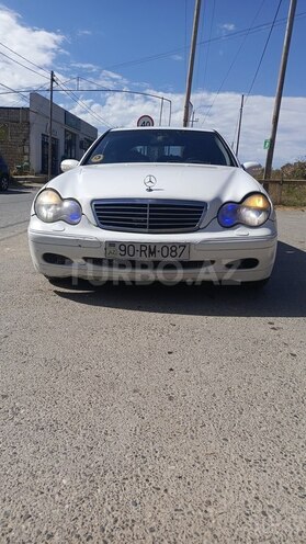 Mercedes C 200-1