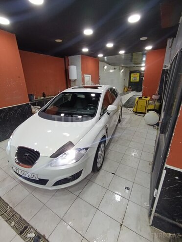 SEAT Leon-8