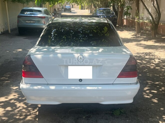 Mercedes C 230-4