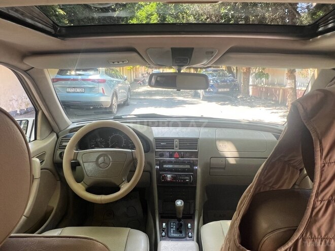 Mercedes C 230-7