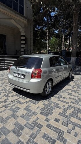 Toyota Corolla-4