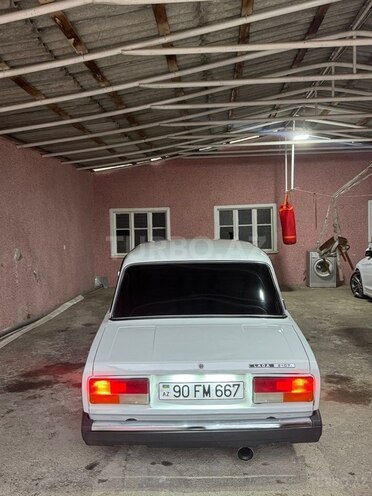 LADA (VAZ) 2107-5