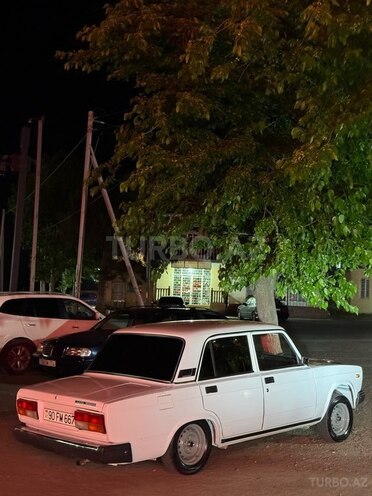 LADA (VAZ) 2107-10