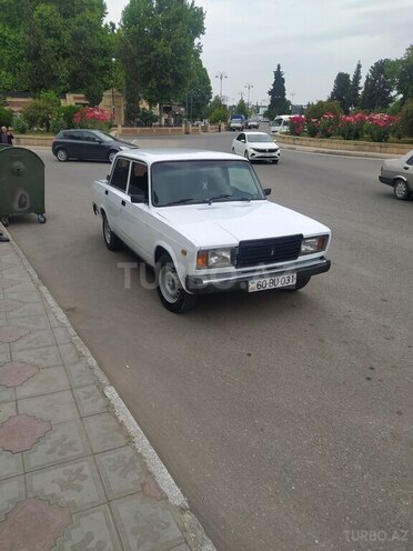 LADA (VAZ) 2107-2
