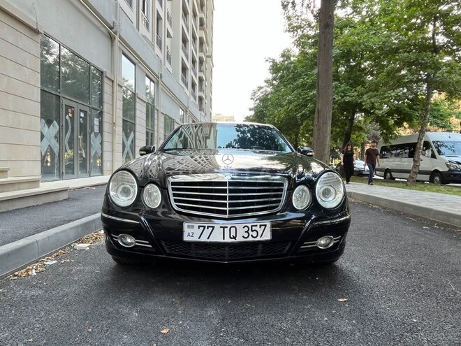Mercedes E 350-1