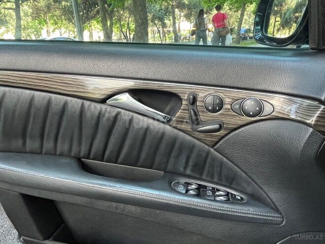 Mercedes E 350-7