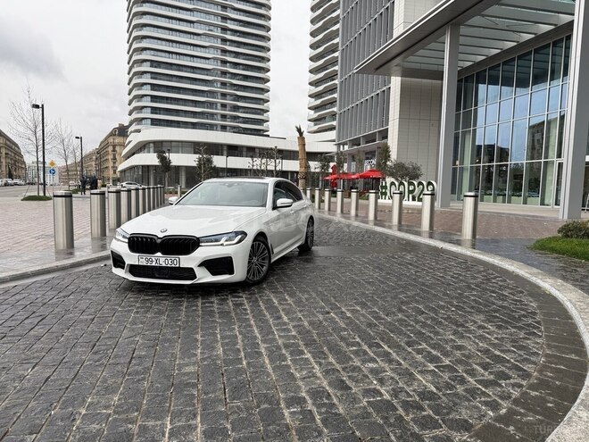 BMW 530e-2