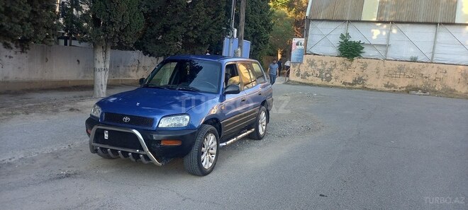 Toyota RAV4-19