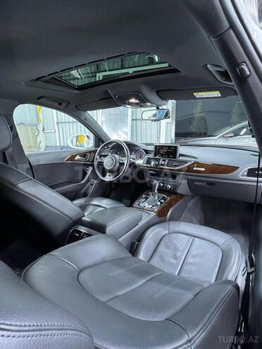 Audi A6-11