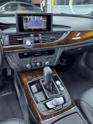 Audi A6-12