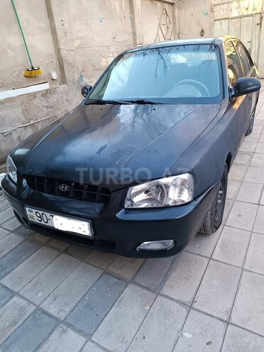 Hyundai Accent-2