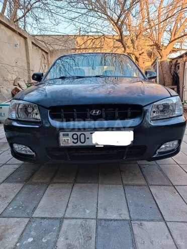 Hyundai Accent-3