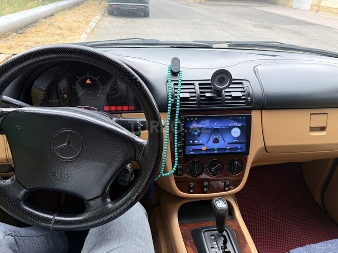 Mercedes ML 320-2