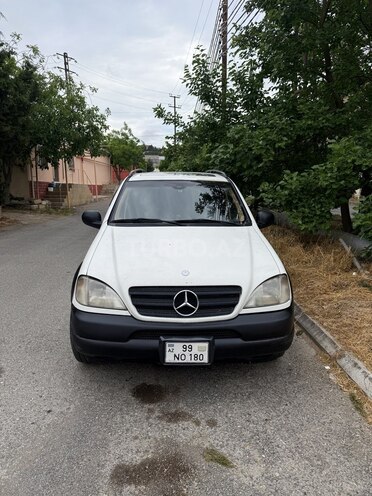 Mercedes ML 320-1