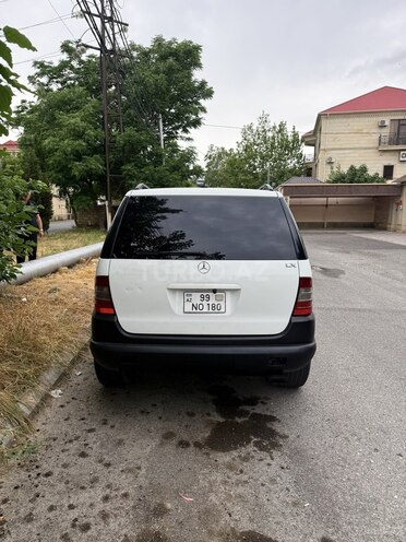 Mercedes ML 320-9