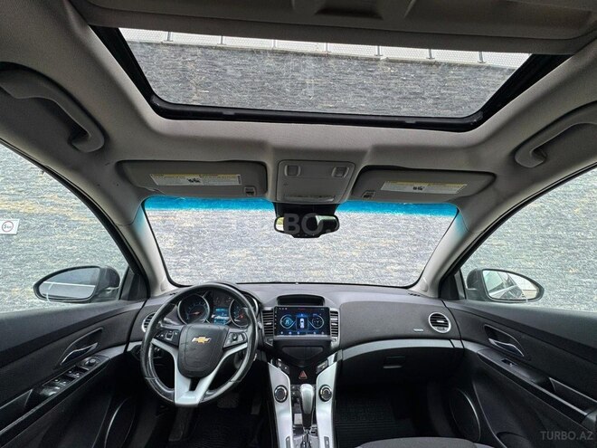 Chevrolet Cruze-11