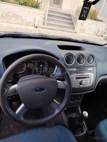 Ford Transit Connect-11