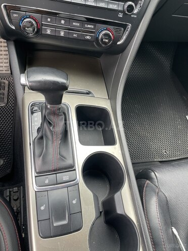 Kia Optima-12