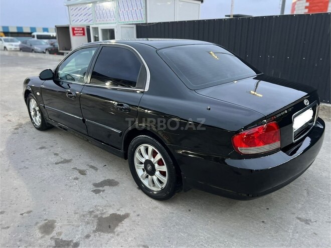 Hyundai Sonata-5