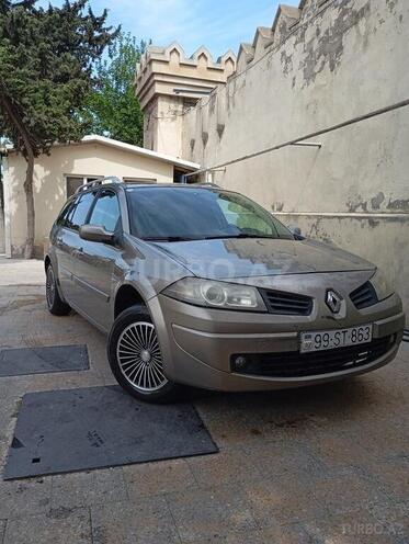 Renault Megane-6